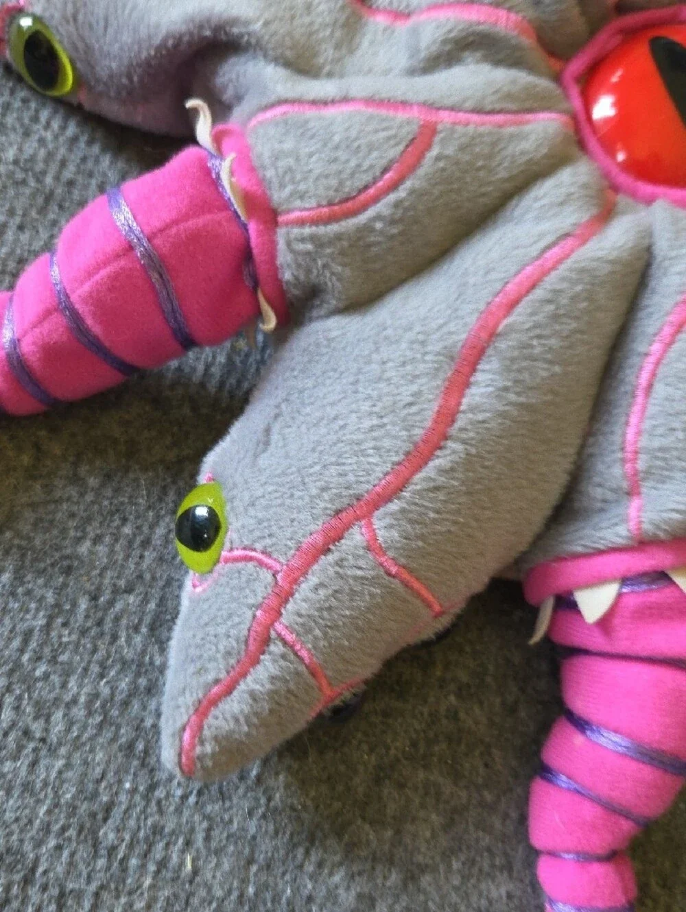 Shoggoth Gray & Pink Starfish Monster Toy - Rare